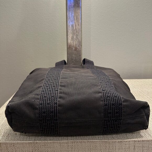 Hermes Her Line Cabas Tote Grey - Picture 4 of 9